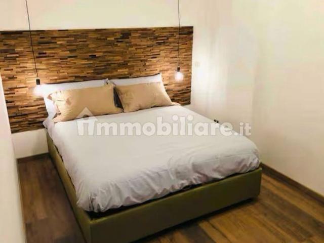 Stanza doppia via Torquato Tasso 3, Napoli