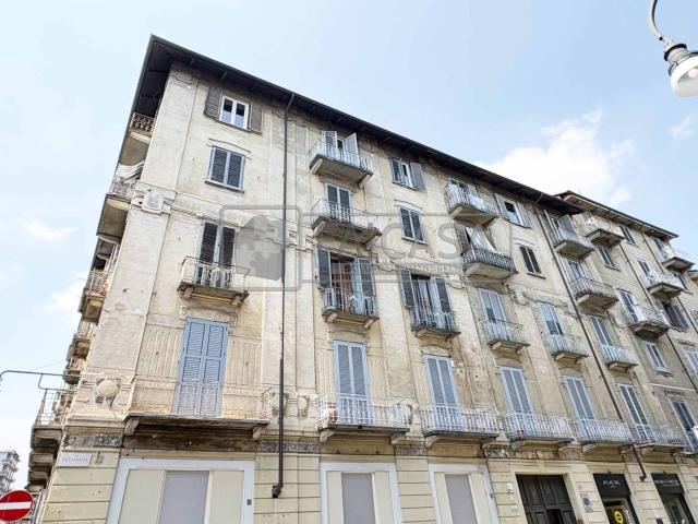 Stanza doppia via Villarbasse 26, Torino