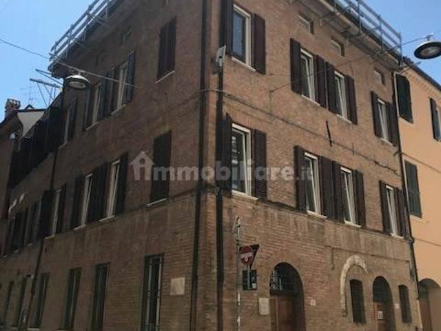 Stanza doppia via Voltapaletto 22, Ferrara