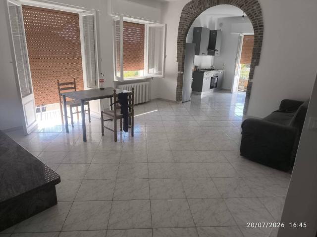 Stanza doppia via Amilcare Ponchielli 38, Perugia