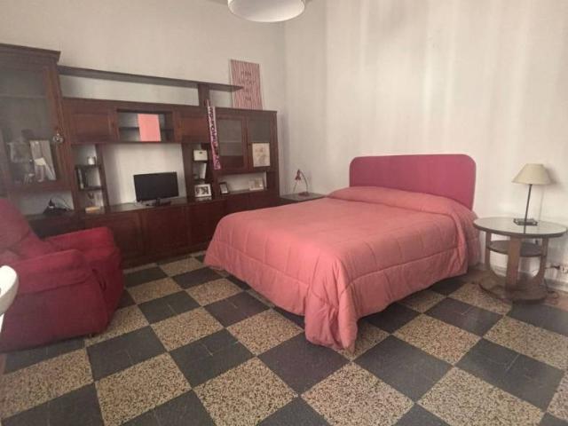 Stanza doppia via di Villa Ada 57, Roma