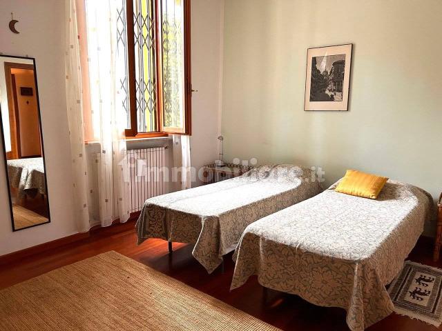 Stanza doppia via Enrico Cialdini 110, Milano