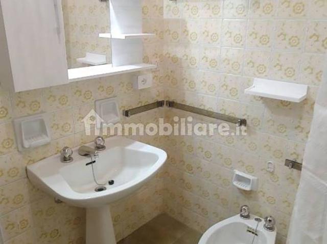 Stanza doppia via Maffeo Pantaleoni 12, Macerata