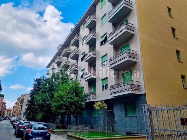 Stanza doppia via Morghen 2, Torino