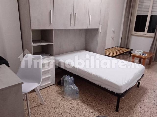 Stanza doppia via Opizzino da Ripafratta 12, Cagliari