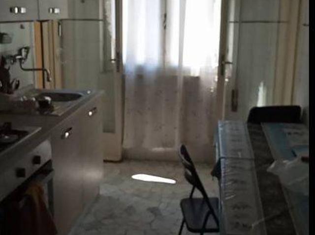 Stanza doppia viale Camillo Benso di Cavour 51, Ferrara