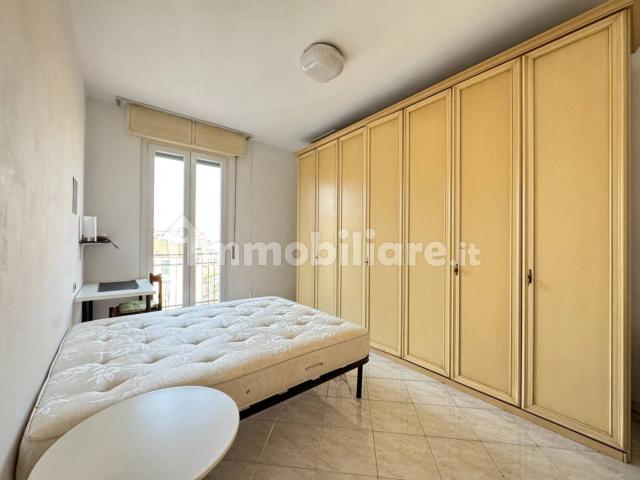Stanza doppia viale Cassala 29, Milano