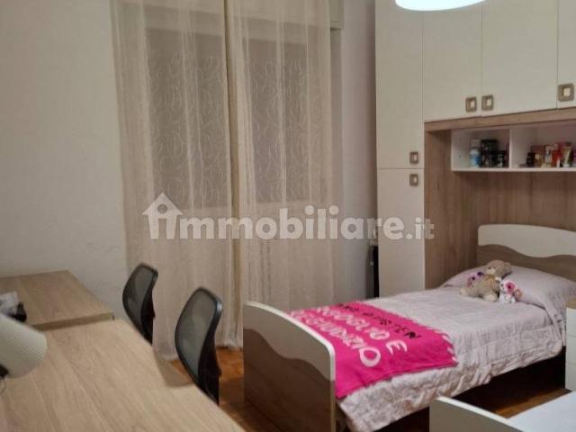 Stanza doppia viale Luigi Borri 112, Varese
