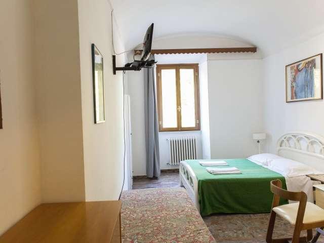 Stanza favolosa in affitto in appartamento con 4 camere da letto a Prati, Roma