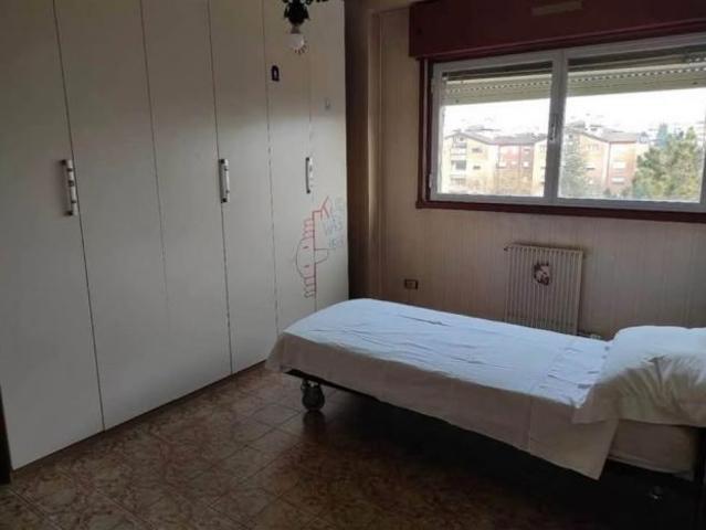 Stanza in affitto zona Fossolo SOLO DONNE