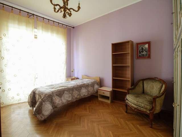 Stanza in affitto con balcone in appartamento con 2 camere da letto, Santa Rita