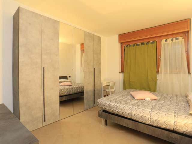 Stanza in affitto in appartamento con 2 camere da letto a Forze Armate, Milano