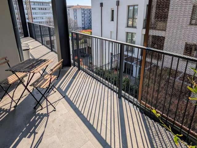 Stanza in affitto in appartamento con 2 camere da letto a Martesana
