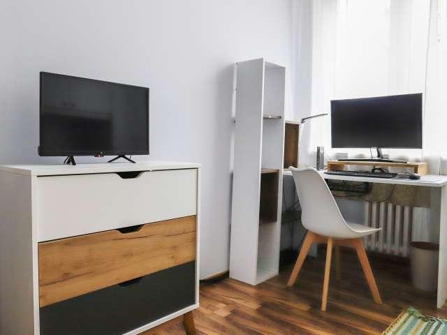 Stanza in affitto in appartamento con 2 camere da letto a Milano
