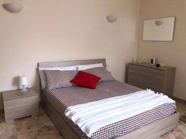 Stanza in affitto in appartamento con 3 camere da letto a Novoli
