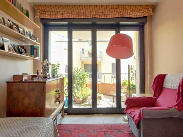 Stanza in affitto in appartamento con 3 camere da letto a San Donato