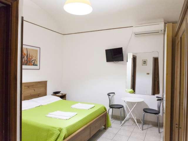 Stanza in affitto in appartamento con 4 camere da letto a Prati, Roma
