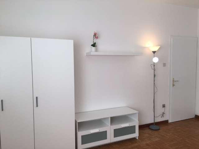 Stanza in affitto in appartamento con 5 camere da letto in centro città, Trento