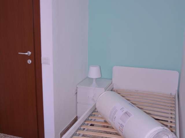 Stanza in affitto in appartamento condiviso a Cagliari