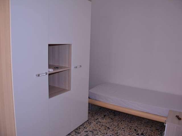 Stanza in affitto in appartamento condiviso a Cagliari