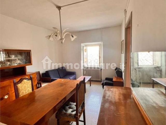Stanza in affitto in appartamento Centro, Narni