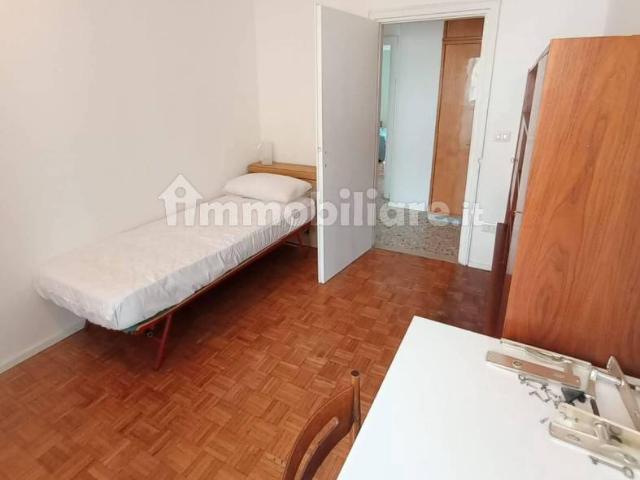 Stanza in affitto in appartamento piazza Mazzini 17, Bolzano