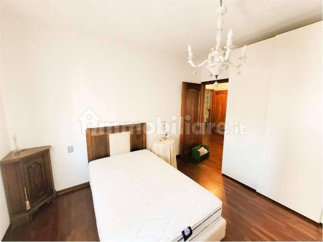Stanza in affitto in appartamento via Olimpia, Venezia