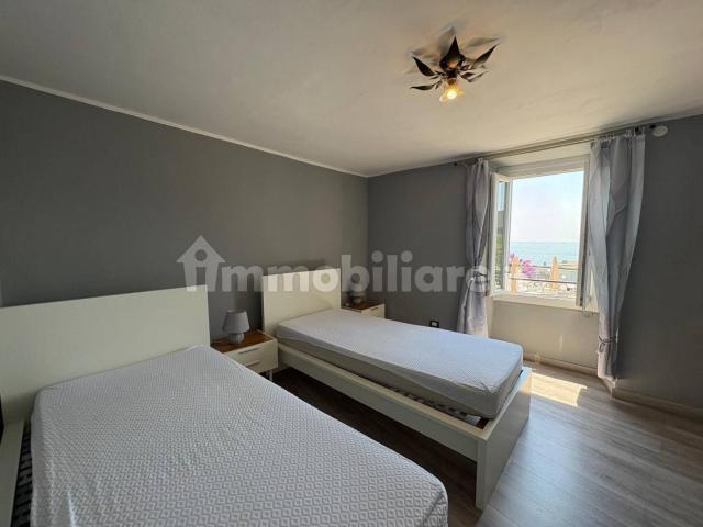 Stanza in affitto in appartamento via Cipani Gian Battista 20, Gardone Riviera