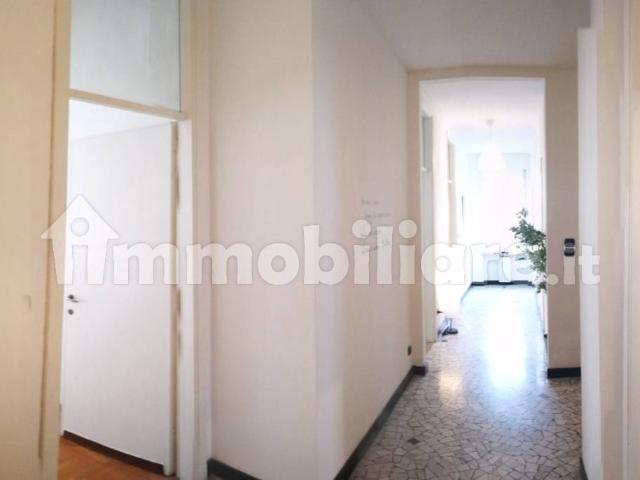 Stanza in affitto in appartamento via Civenna 1, Milano