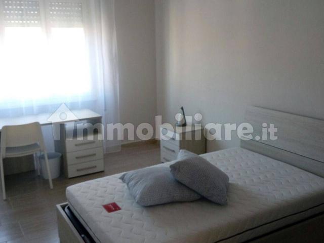 Stanza in affitto in appartamento via duca del mare, Latina