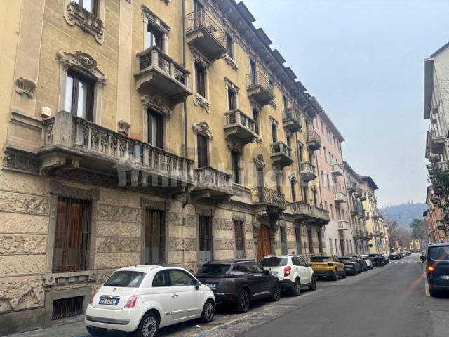 Stanza in affitto in appartamento via Federico Campana 25, Torino
