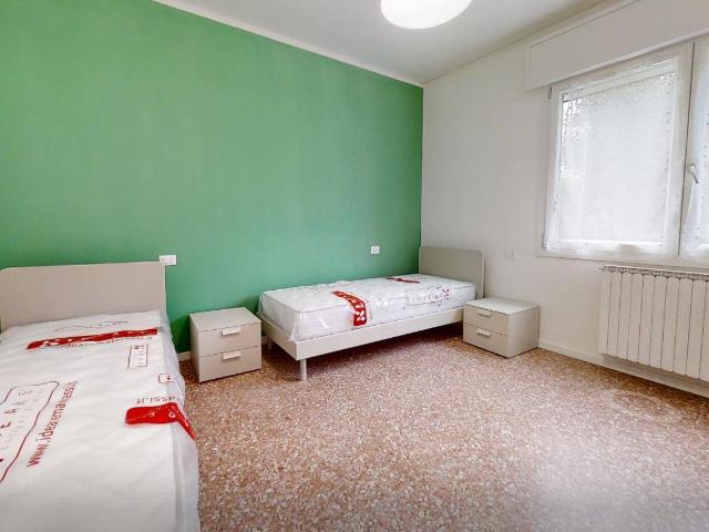 Stanza in affitto in appartamento via Garigliano 17, Venezia