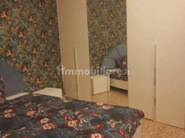 Stanza in affitto in appartamento via Pismonte, Milano