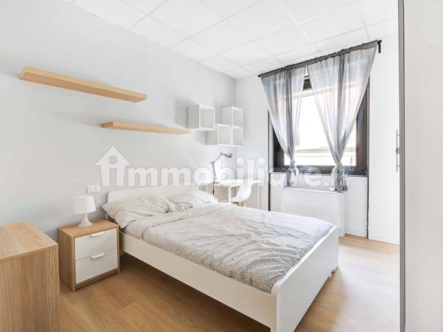 Stanza in affitto in appartamento via Privata Deruta, Milano
