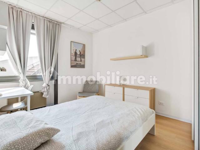 Stanza in affitto in appartamento via Privata Deruta, Milano