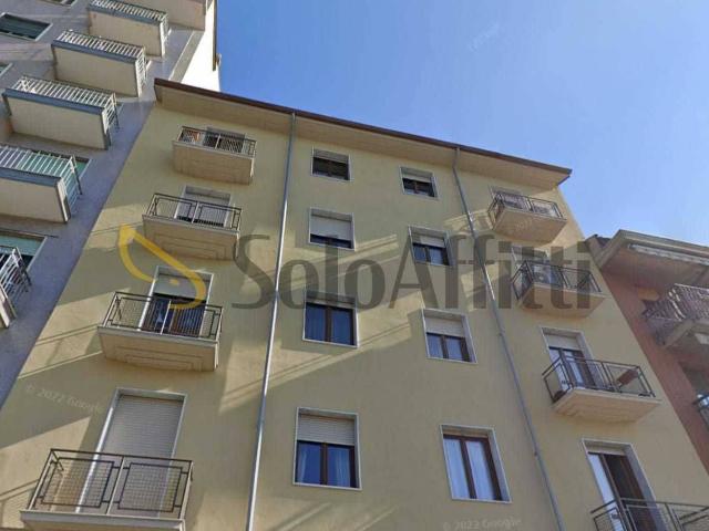 Stanza in affitto in appartamento via Rovereto 3, Torino