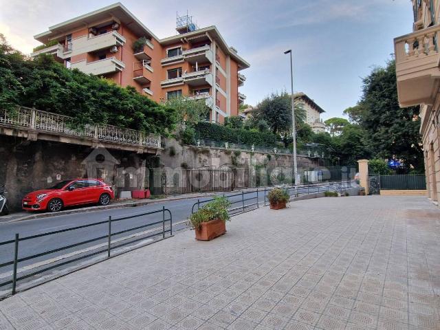Stanza in affitto in appartamento via Sturla 16, Genova