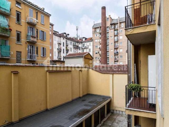 Stanza in affitto in appartamento via Savona, Milano