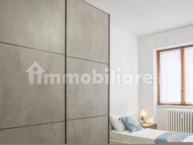 Stanza in affitto in appartamento via Savona, Milano