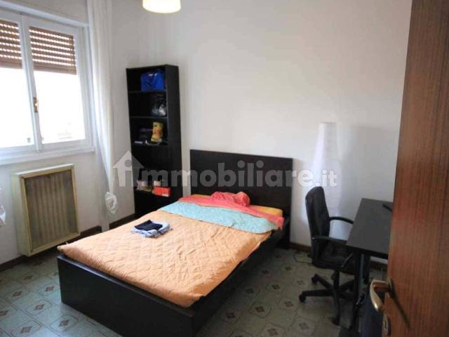 Stanza in affitto in appartamento via Savona, Milano