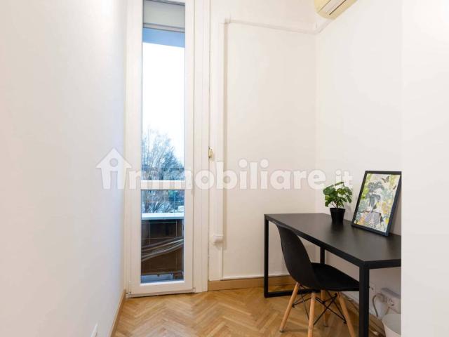 Stanza in affitto in appartamento via Tertulliano, Milano