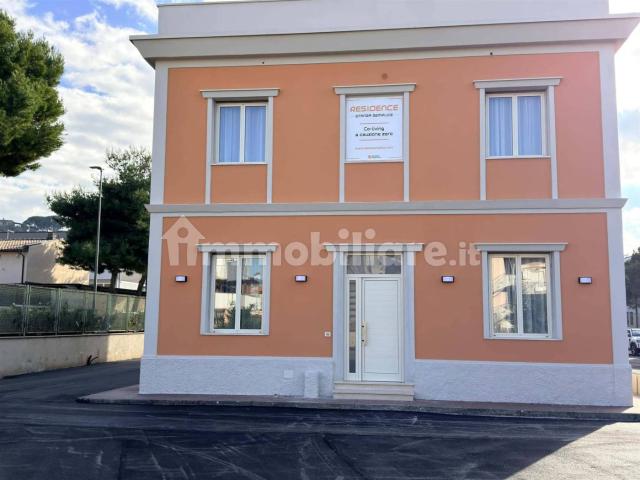 Stanza in affitto in appartamento via Tirino, Pescara
