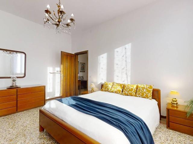Stanza in affitto in appartamento via via Angelo Toffoli 36, Venezia