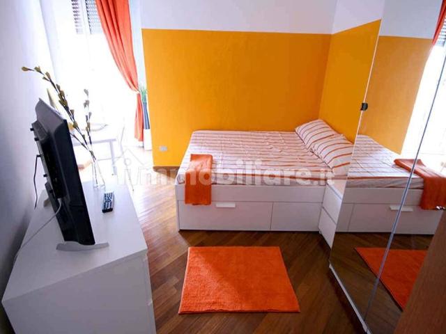 Stanza in affitto in appartamento viale Abruzzi, Milano