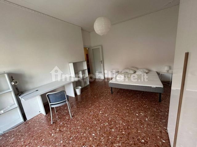 Stanza in affitto in appartamento viale Giovanni Pisano 1, Pisa