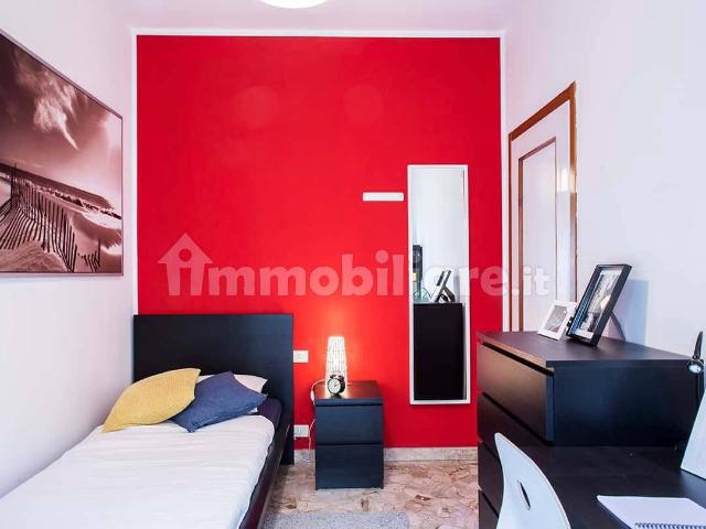 Stanza in affitto in appartamento viale Legioni Romane, Milano