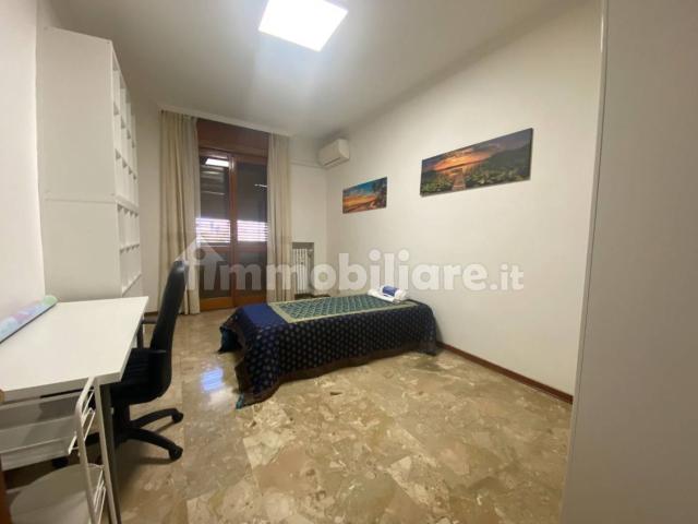 Stanza doppia viale Medaglie D'Oro, Modena