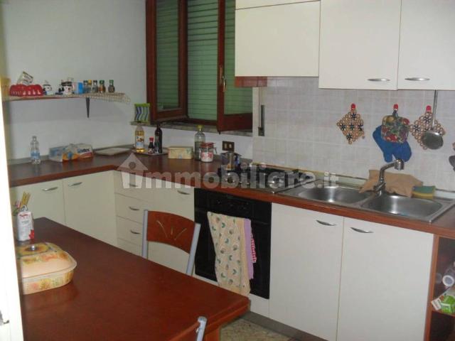 Stanza in affitto in appartamento viale Pio X, Catanzaro