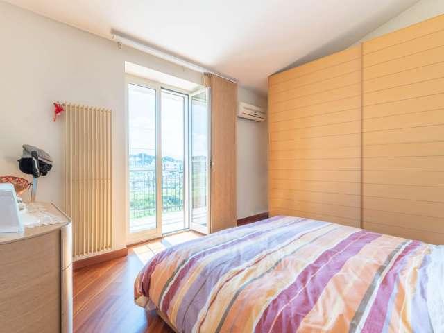 Stanza in affitto in casa con 3 camere da letto a Borghesiana, Roma