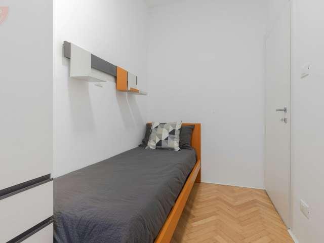 Stanza in appartamento con 5 camere da letto in affitto a Città Giardino, Padova